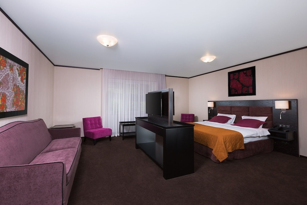 Junior Suite with one large bed