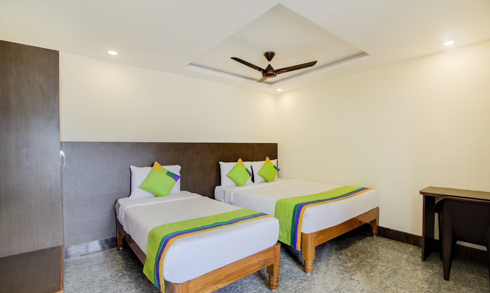 Deluxe Room - Photo 1