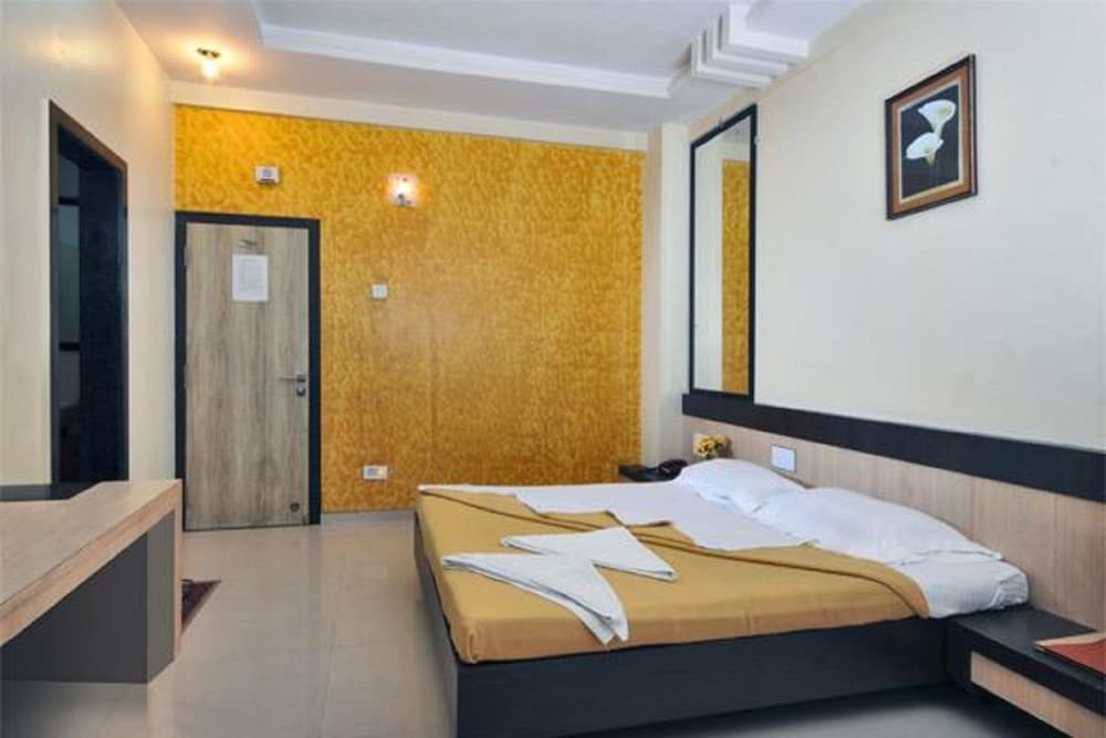 Double Bed Ac Room