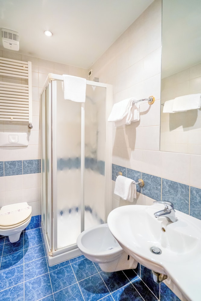 Standard Double Room, Annex Building photo 3