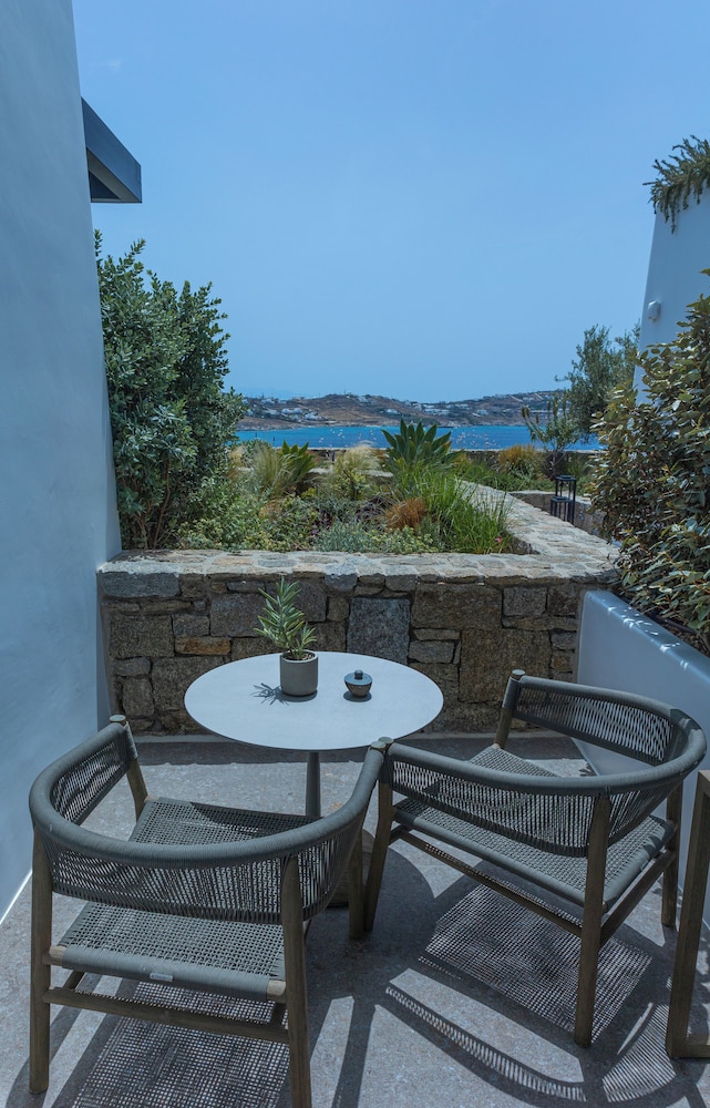 Superior Room, Sea View - Photo 5