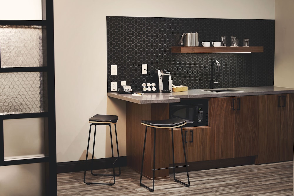 Suite (Hideaway) photo 2