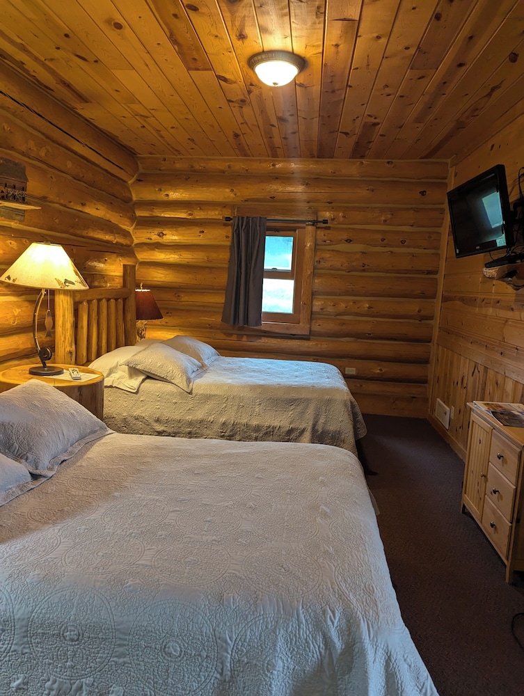 Cabin (Number 5) photo 1