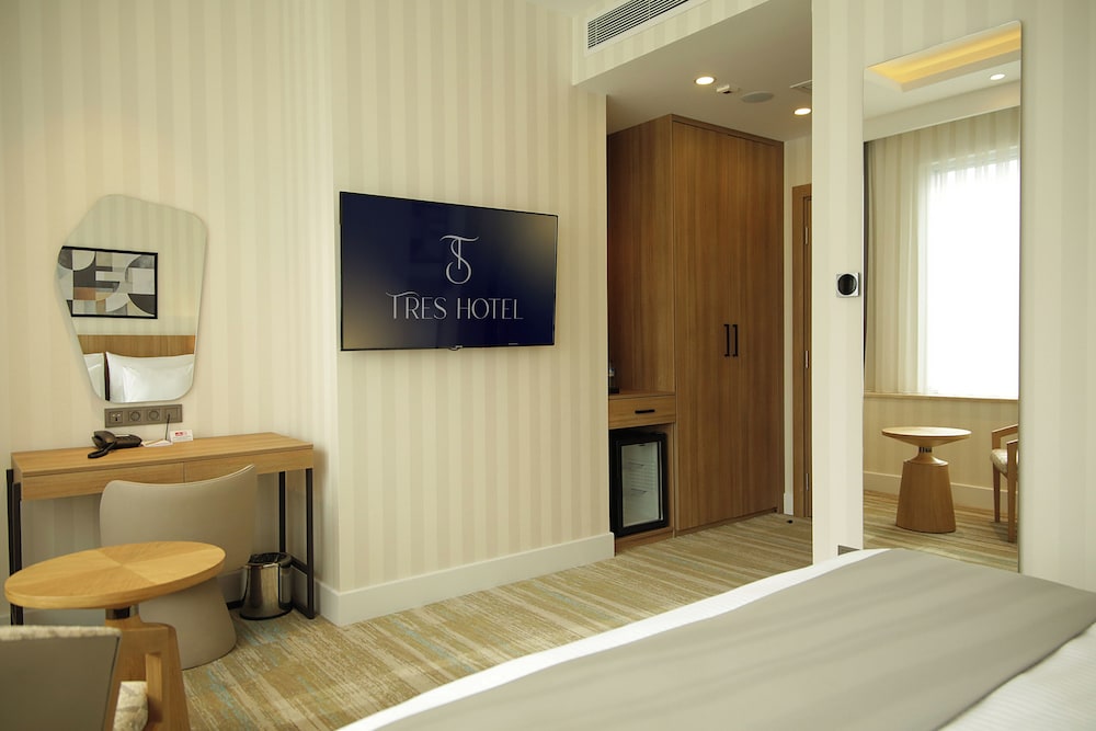 Deluxe Double Room, Non Smoking, Private Bathroom photo 3