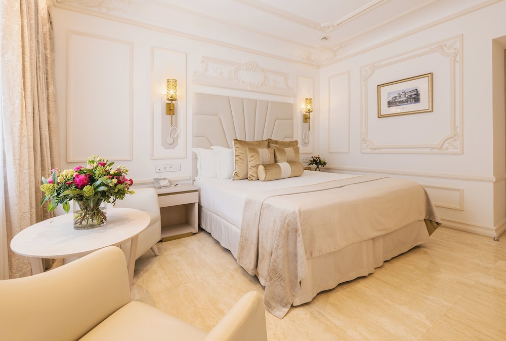 Premium Room (Atrium, single)
