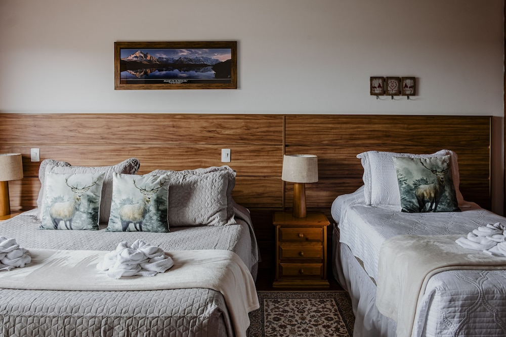 Family Triple Room, Multiple Beds, Mountain View photo 2