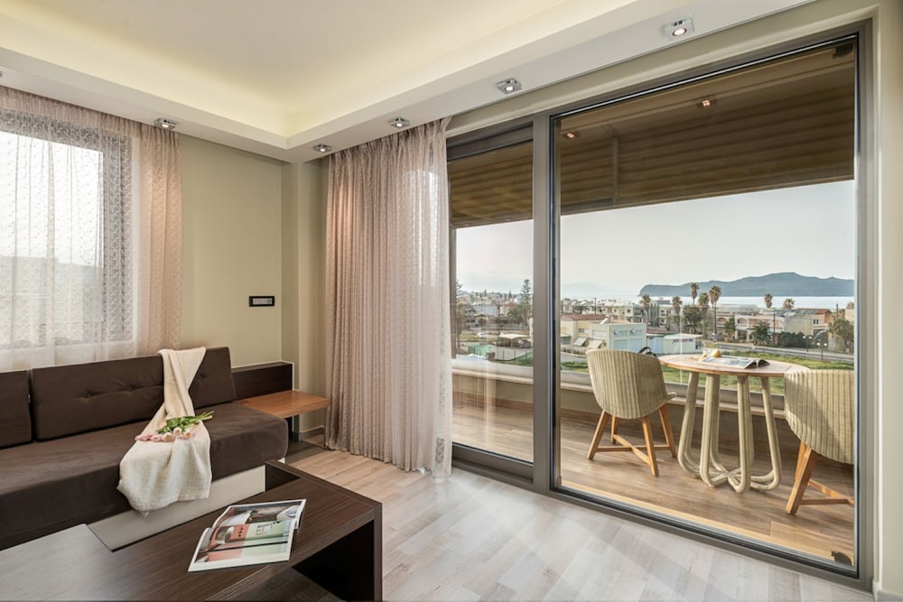 Luxury Maisonette with Private Pool & Sea View - Photo 10
