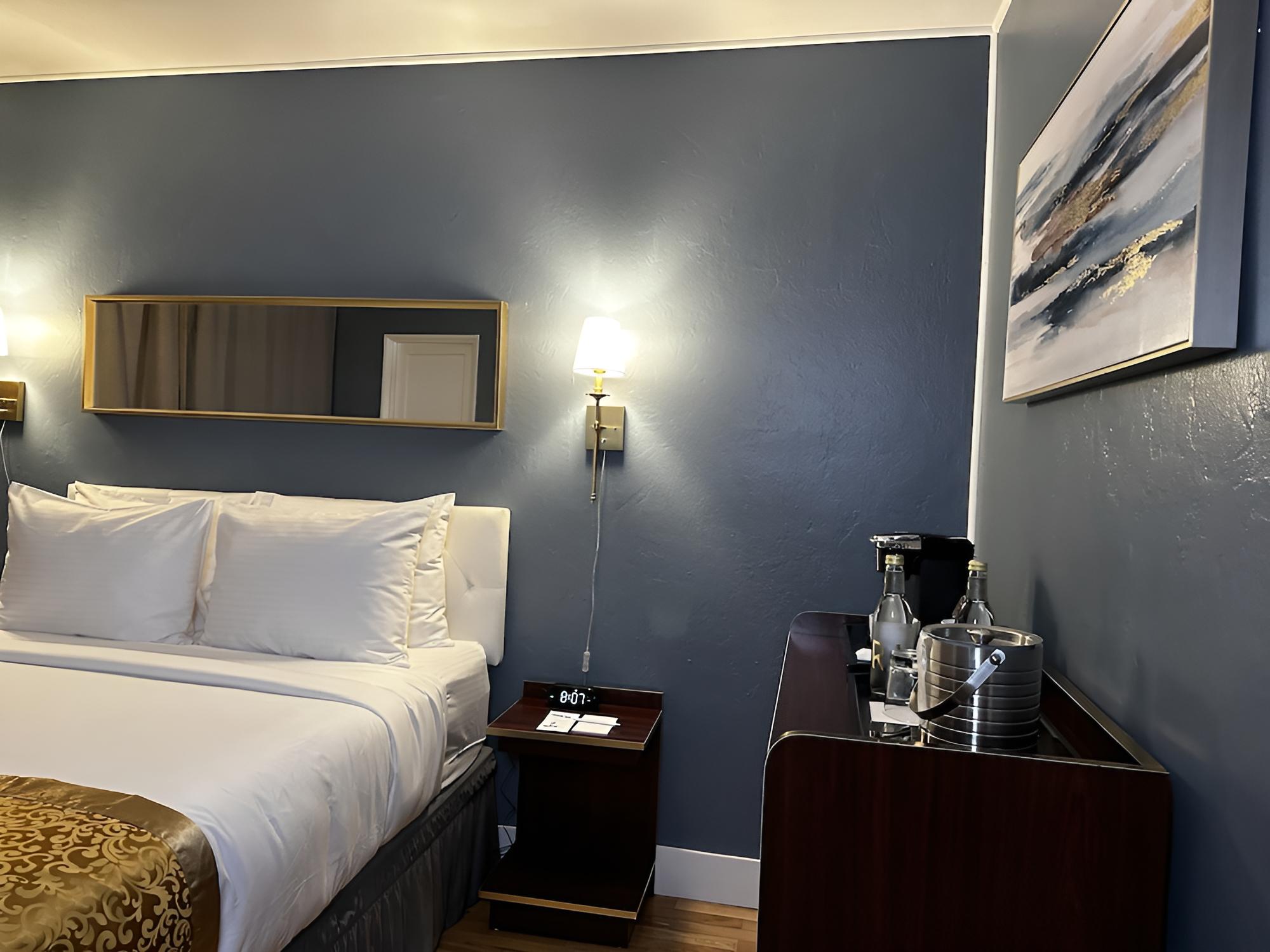 Deluxe Double Room photo 2