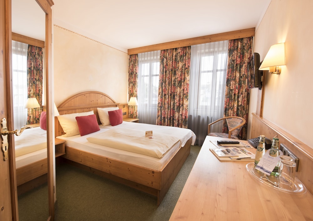 Standard Double Room - Photo 2