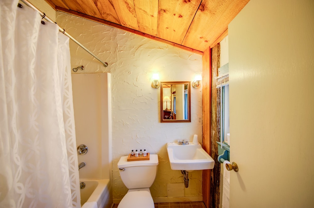 The Carriage House photo 3