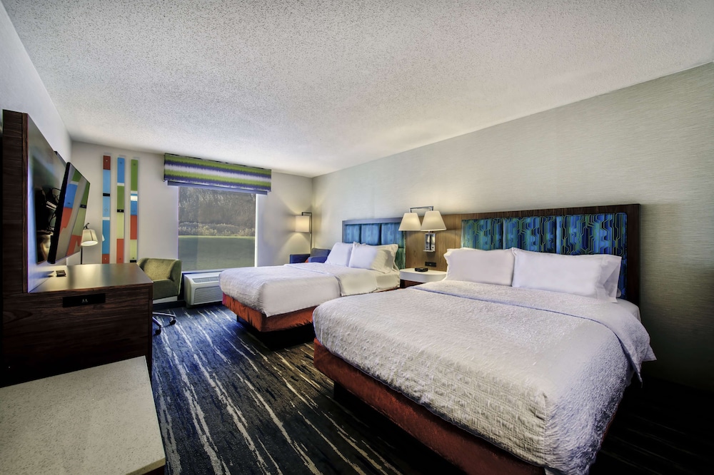 Room, 2 Queen Beds, Accessible, Non Smoking - Photo 2