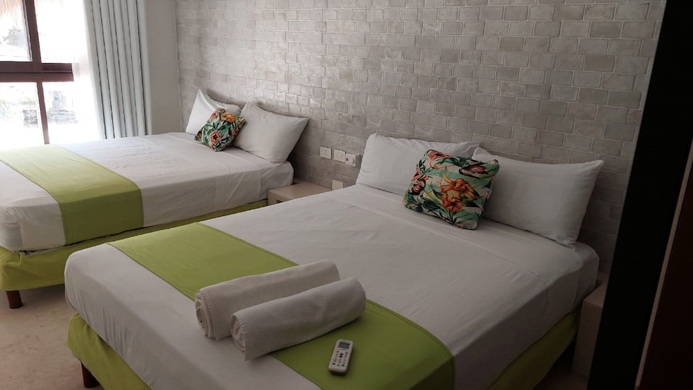 Executive Studio Suite, 2 Queen Beds