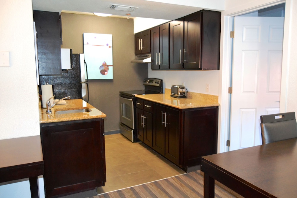 Room, Multiple Beds, Accessible - Photo 4