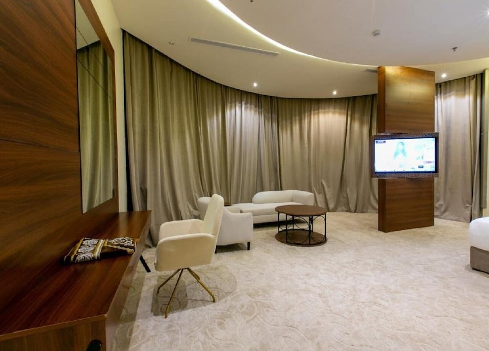 Standard Double Room - Photo 8