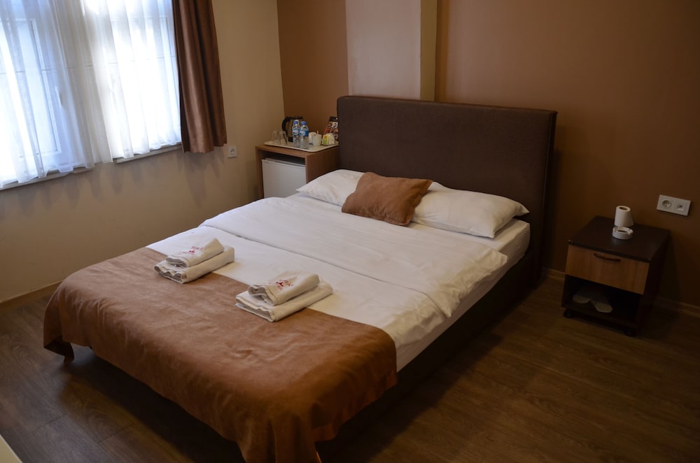 Comfort Room, 1 Double Bed, Smoking photo 1