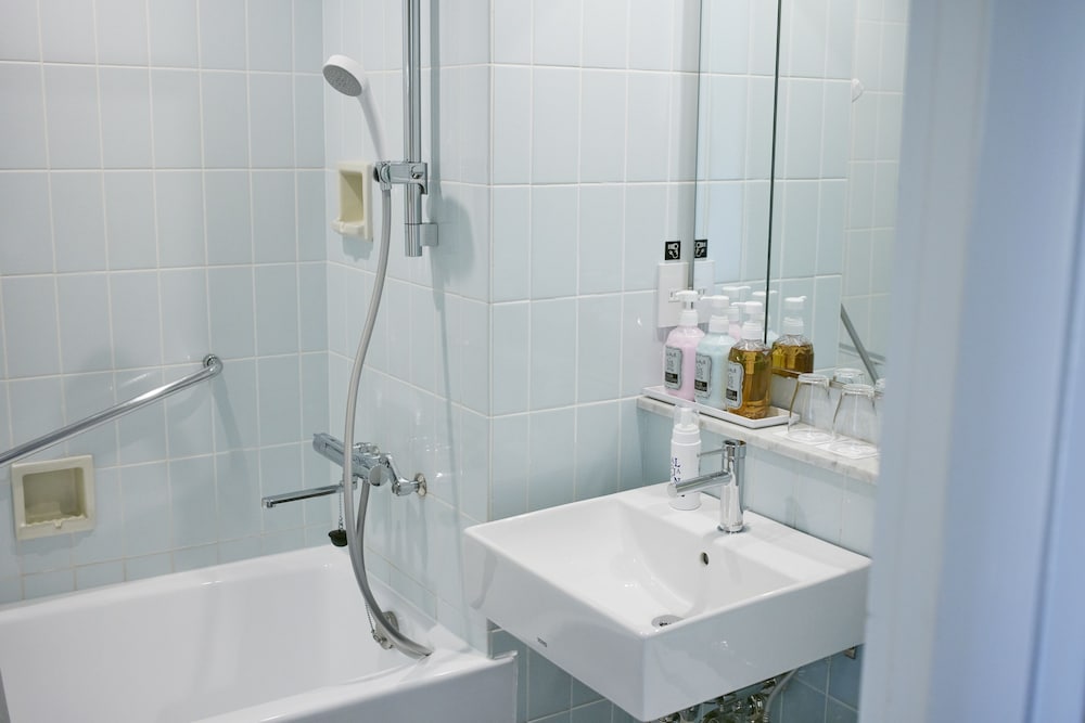 Standard Twin Room, Non Smoking (20sqm, Mountain Side) - Photo 2