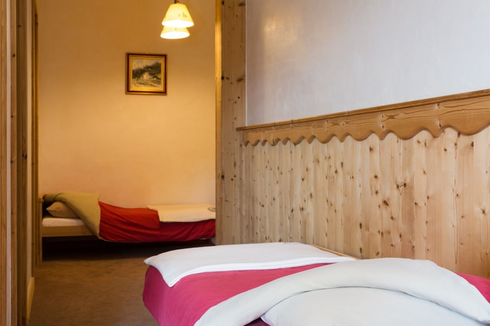 Superior Quadruple Room photo 2