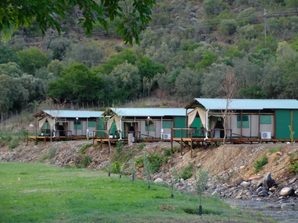 Luxury Tent, River View