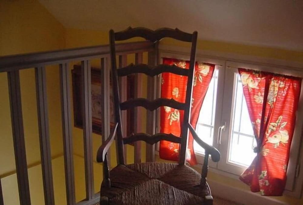 Comfort Room photo 2