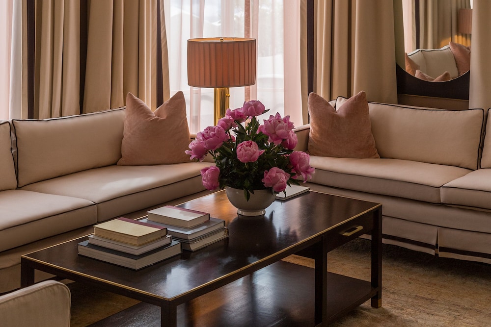 Penthouse Suite