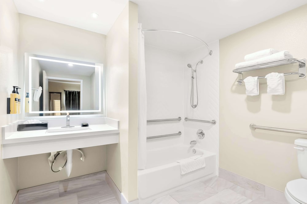 Suite, 2 Queen Beds, Accessible, Bathtub (with Sofabed)
