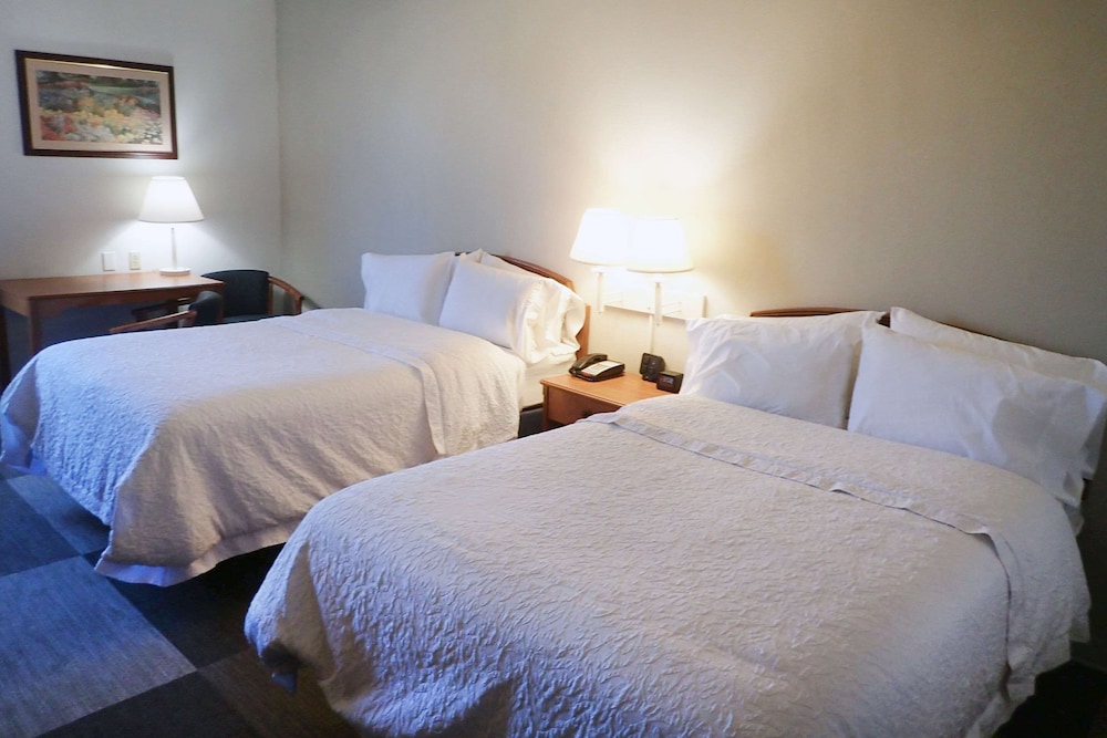 Room, 2 Queen Beds, Non Smoking