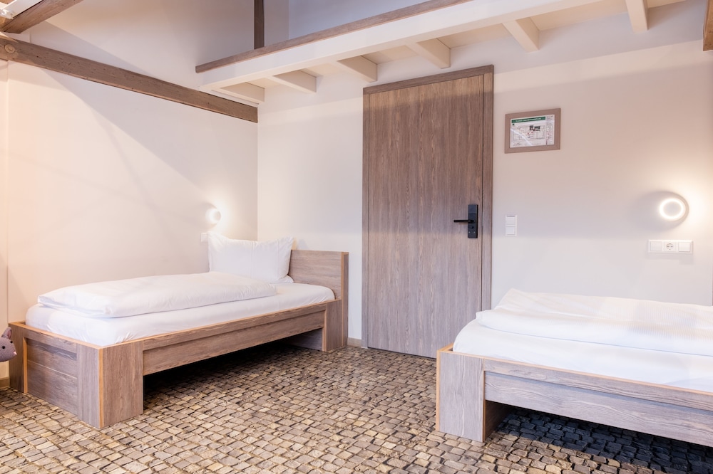 Basic Single Room photo 2
