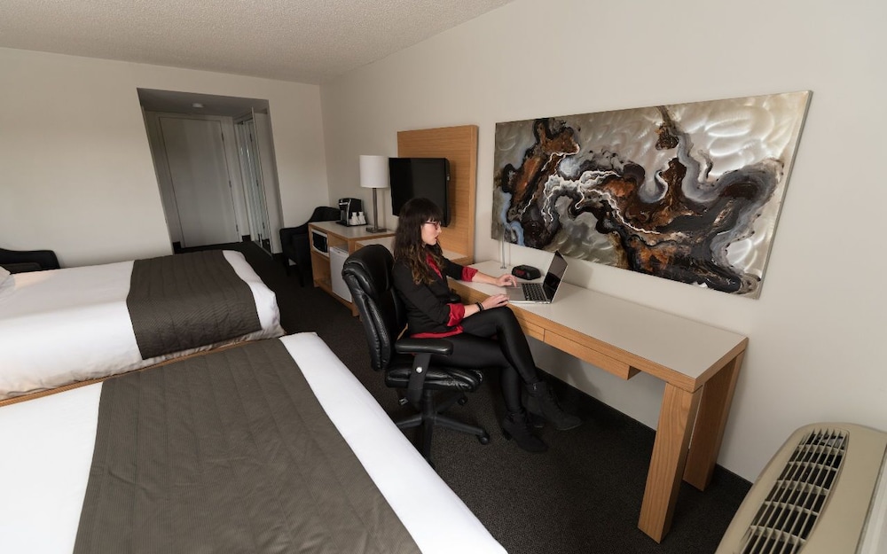 Economy Double Room, 2 Queen Beds