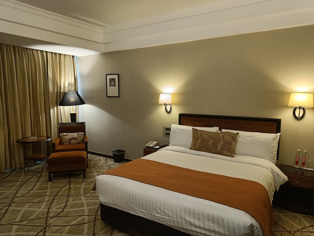 Deluxe Suite, 1 Double Bed - Photo 3