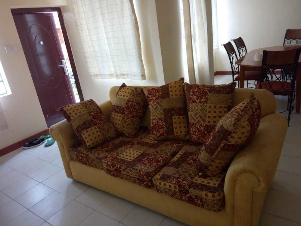 Basic House, Multiple Beds, Non Smoking photo 2