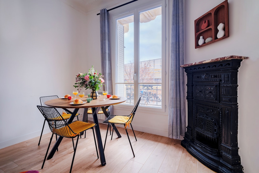 Apartment photo 1