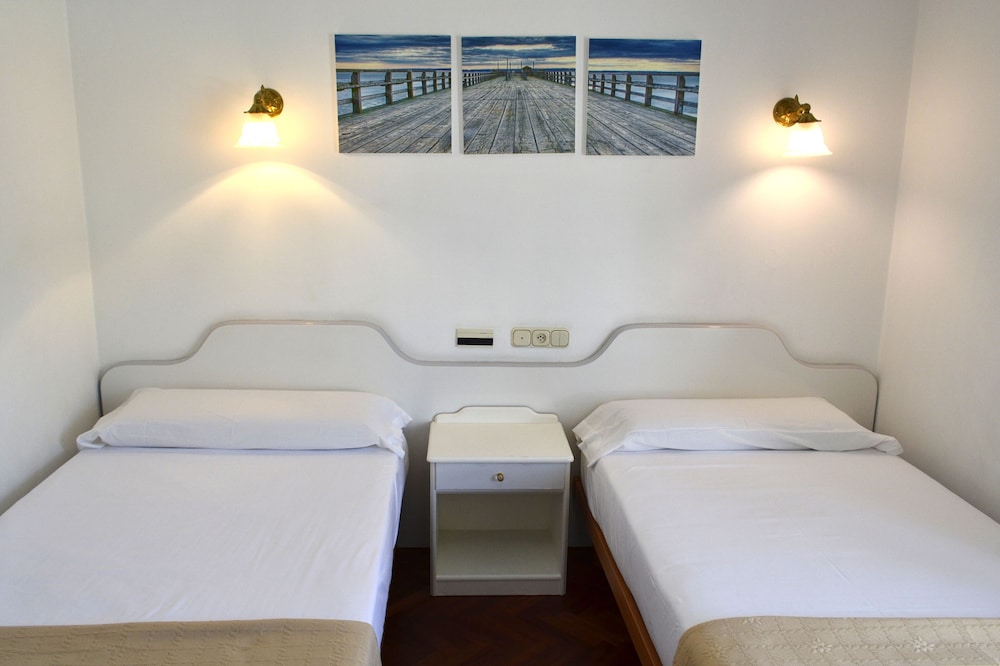 Superior Double Room, Partial Sea View - Photo 6