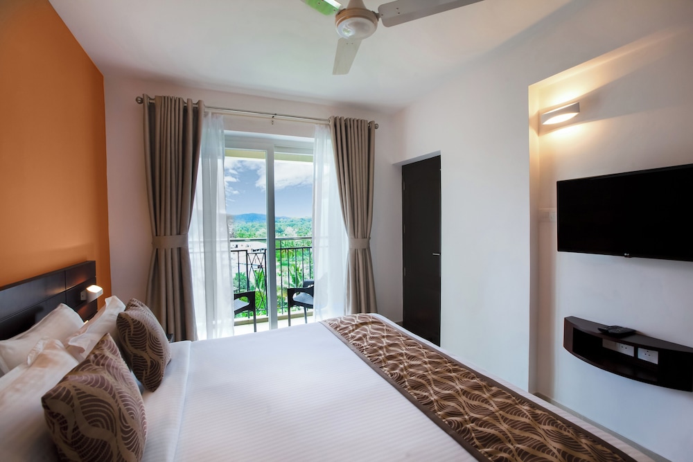 Mountain View Privilege Suite With Balcony - Photo 2
