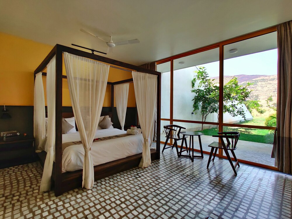 Double Room, Patio, Mountain View