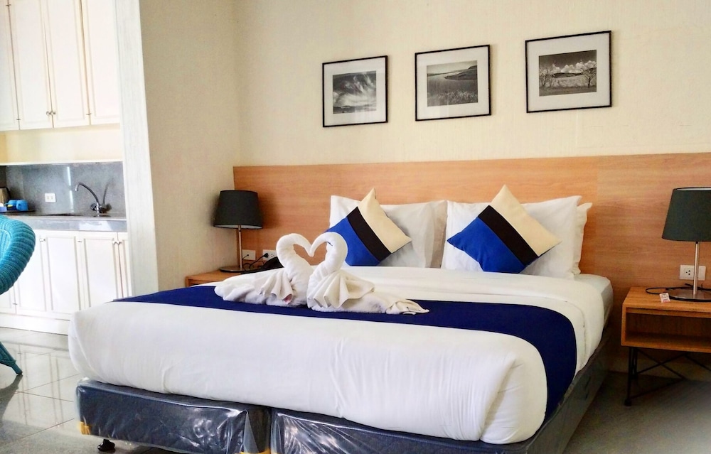 Deluxe Twin Room, Private Pool, Pool View