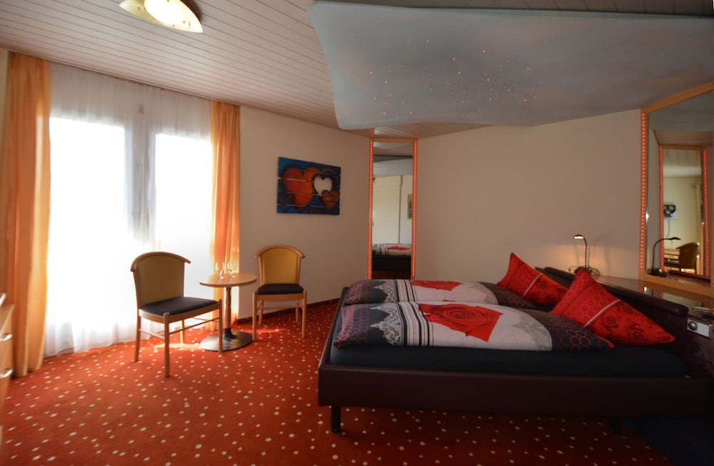 Mate Apartment 340 - Photo 1