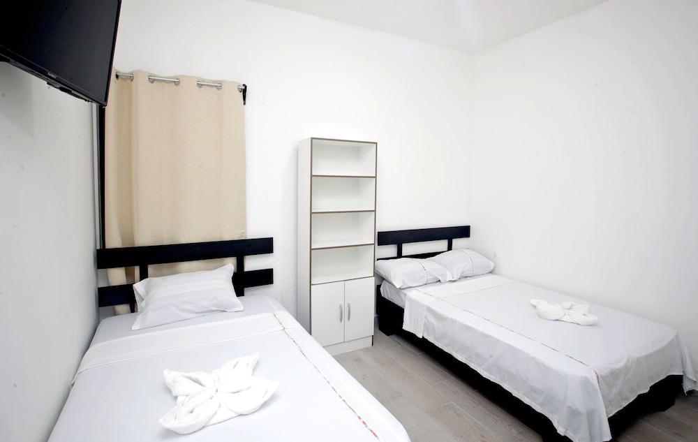 Room, 2 Double Beds (50 USD)