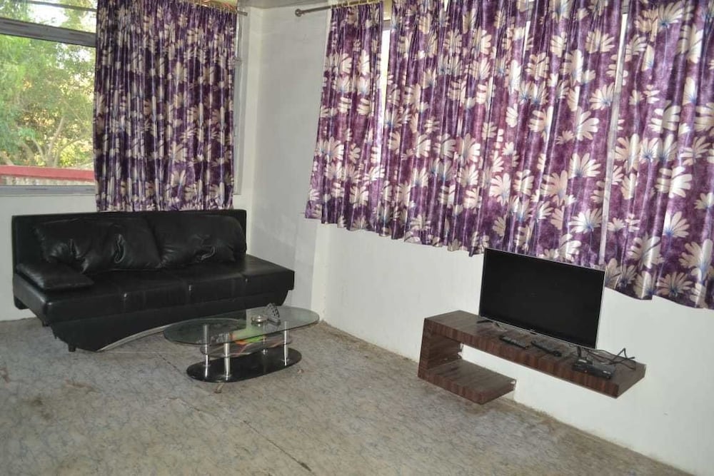 Family Room photo 2