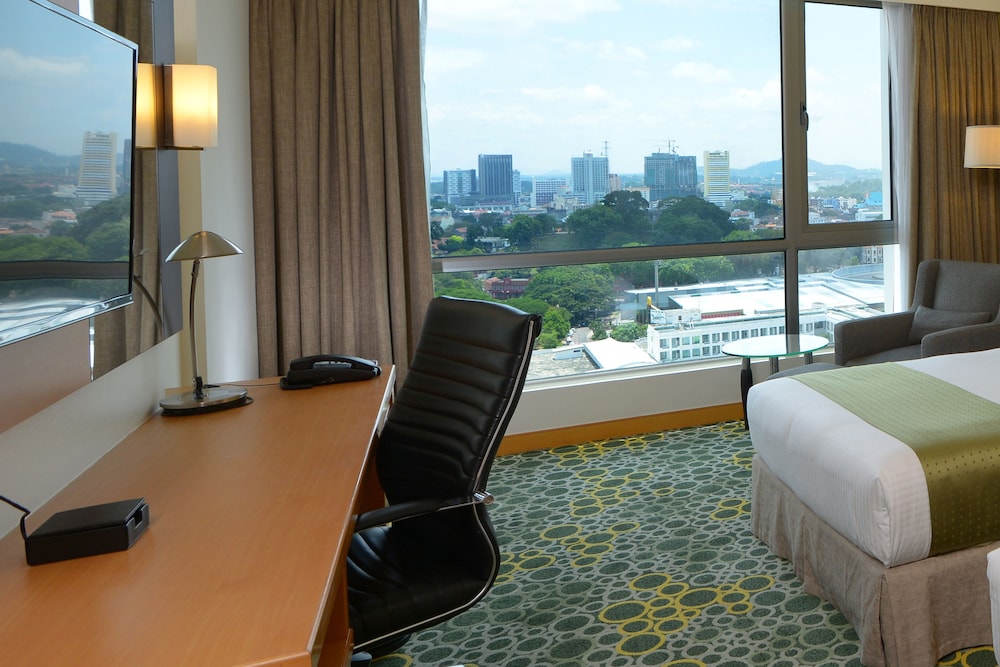 Standard Room, 2 Twin Beds, City View - Photo 4