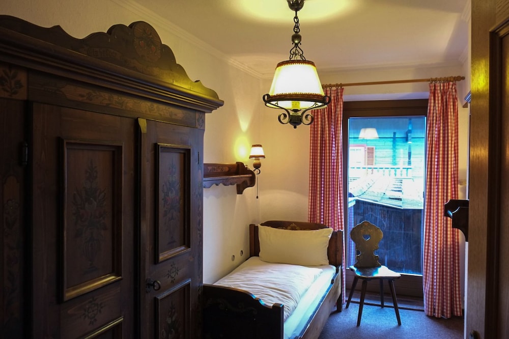 Single Room photo 2