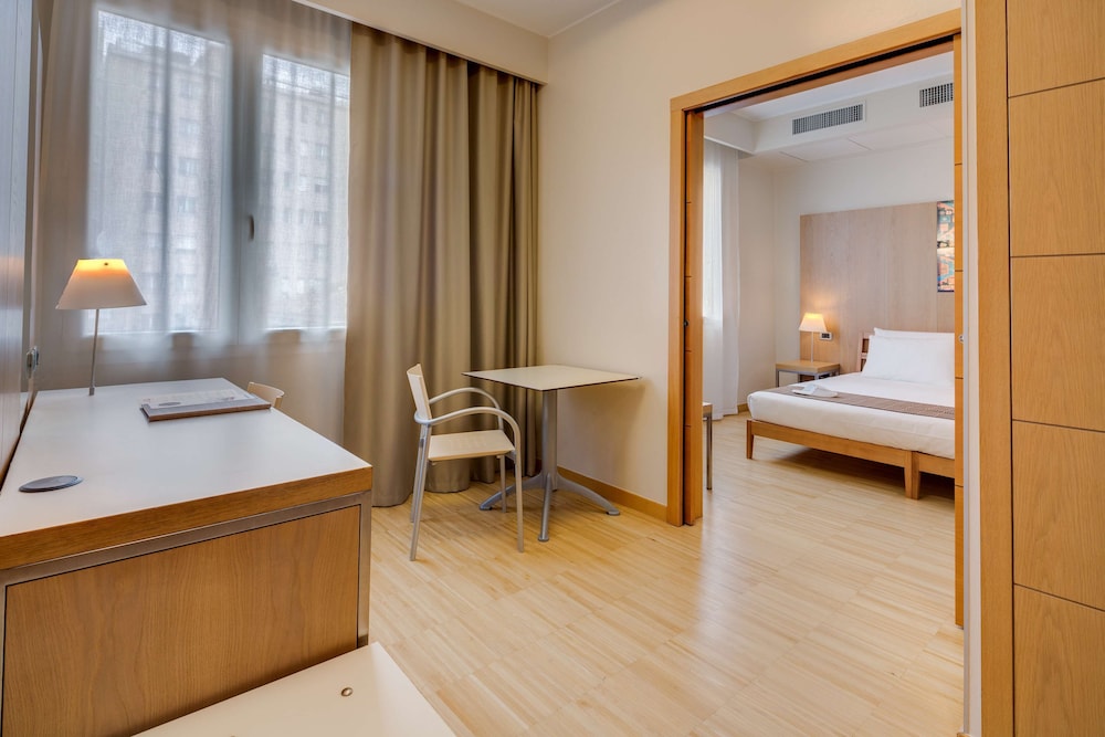 Junior Suite, 1 King Bed - Photo 7