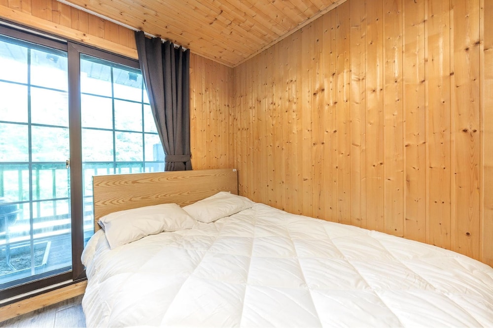 Basic Room, 1 Bedroom (A-4(Mountain View)) - Photo 9