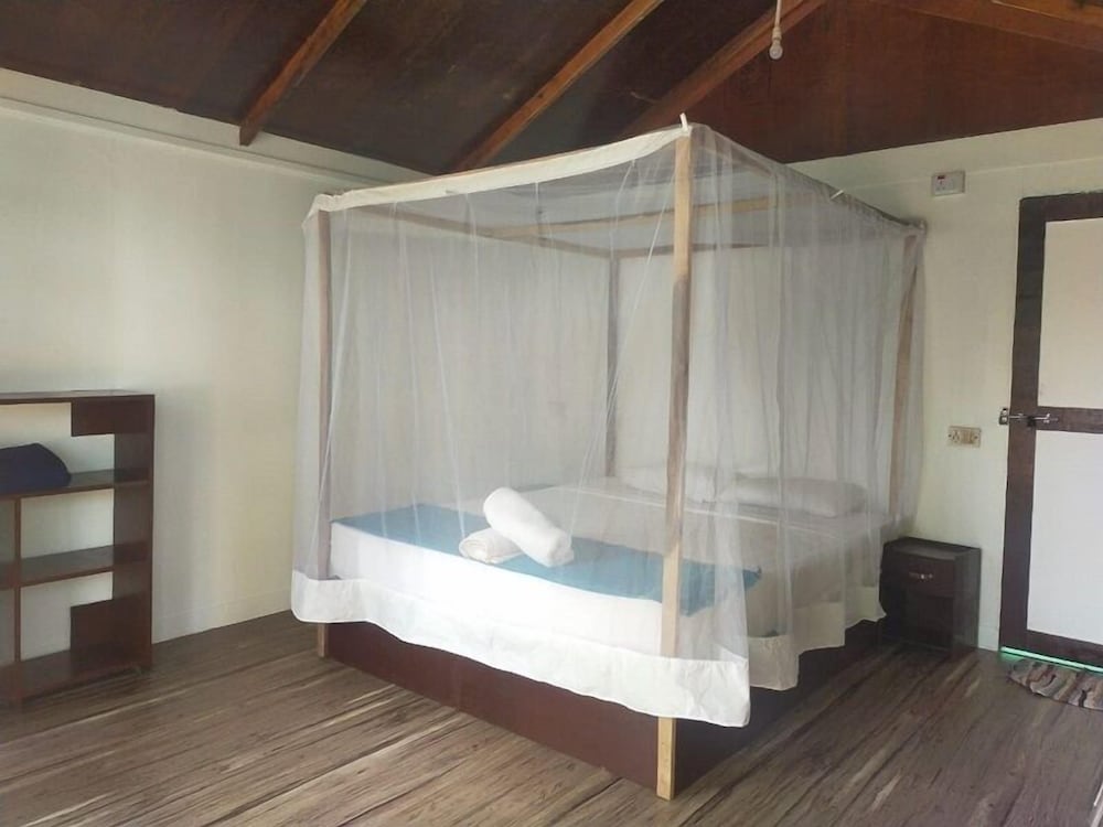 Standard Room, Partial Sea View