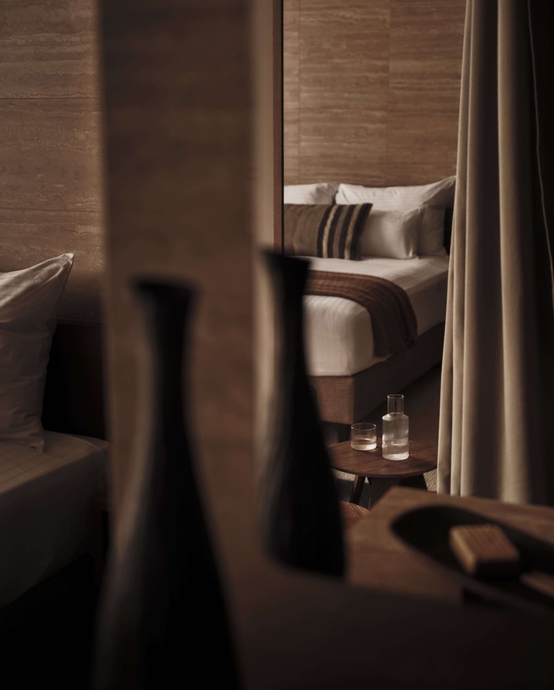 Suite, Balcony, Mountain View