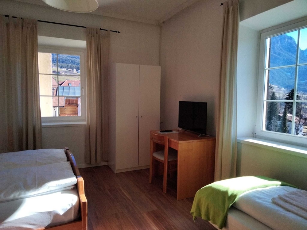 Basic Room photo 2