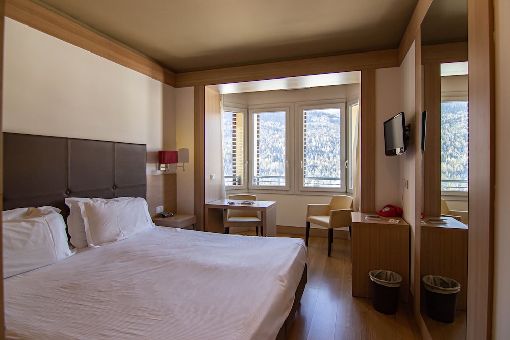 Double Or Twin Room (With Spa Access) - Photo 1