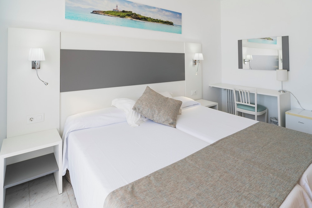 Standard Twin Room - Photo 2