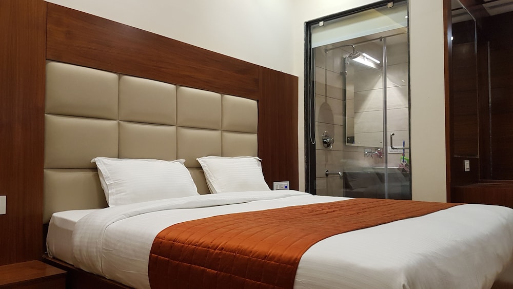Executive Room, 1 King Bed photo 2