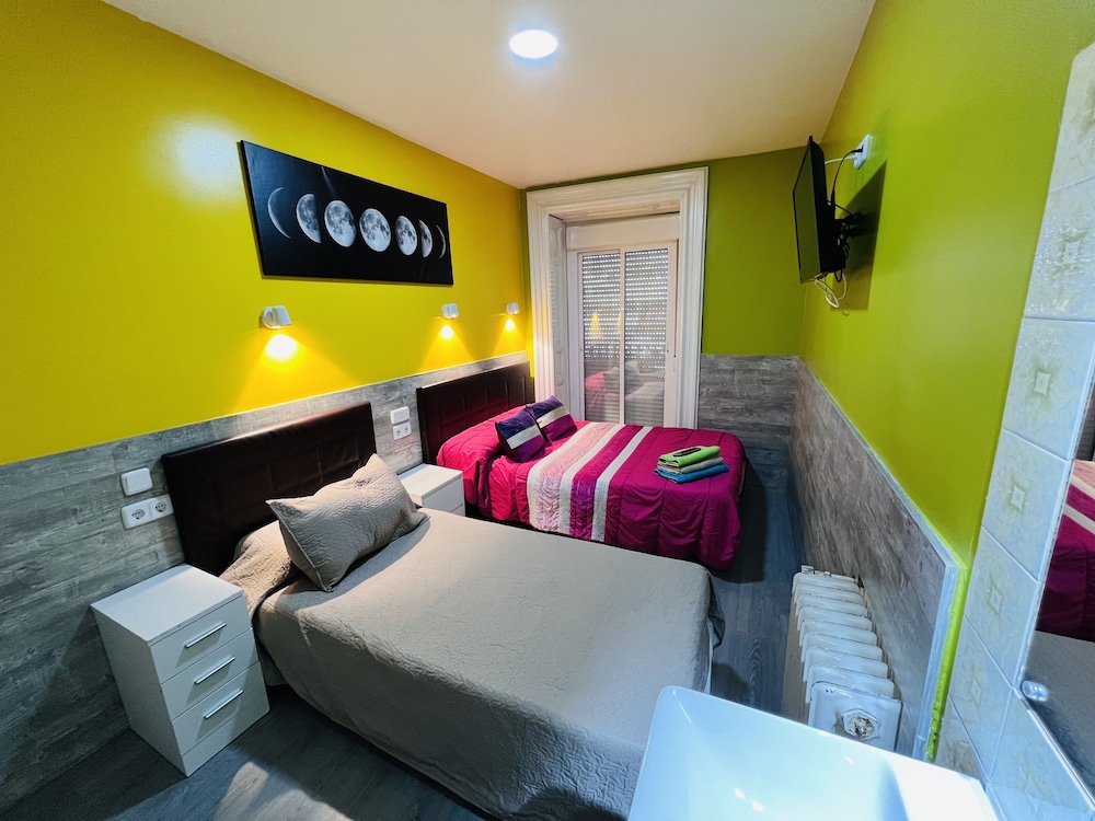 Habitación Triple, Baño Compartido