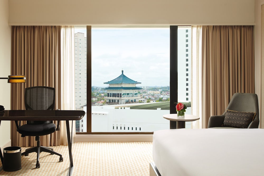 King Deluxe City View - Photo 2